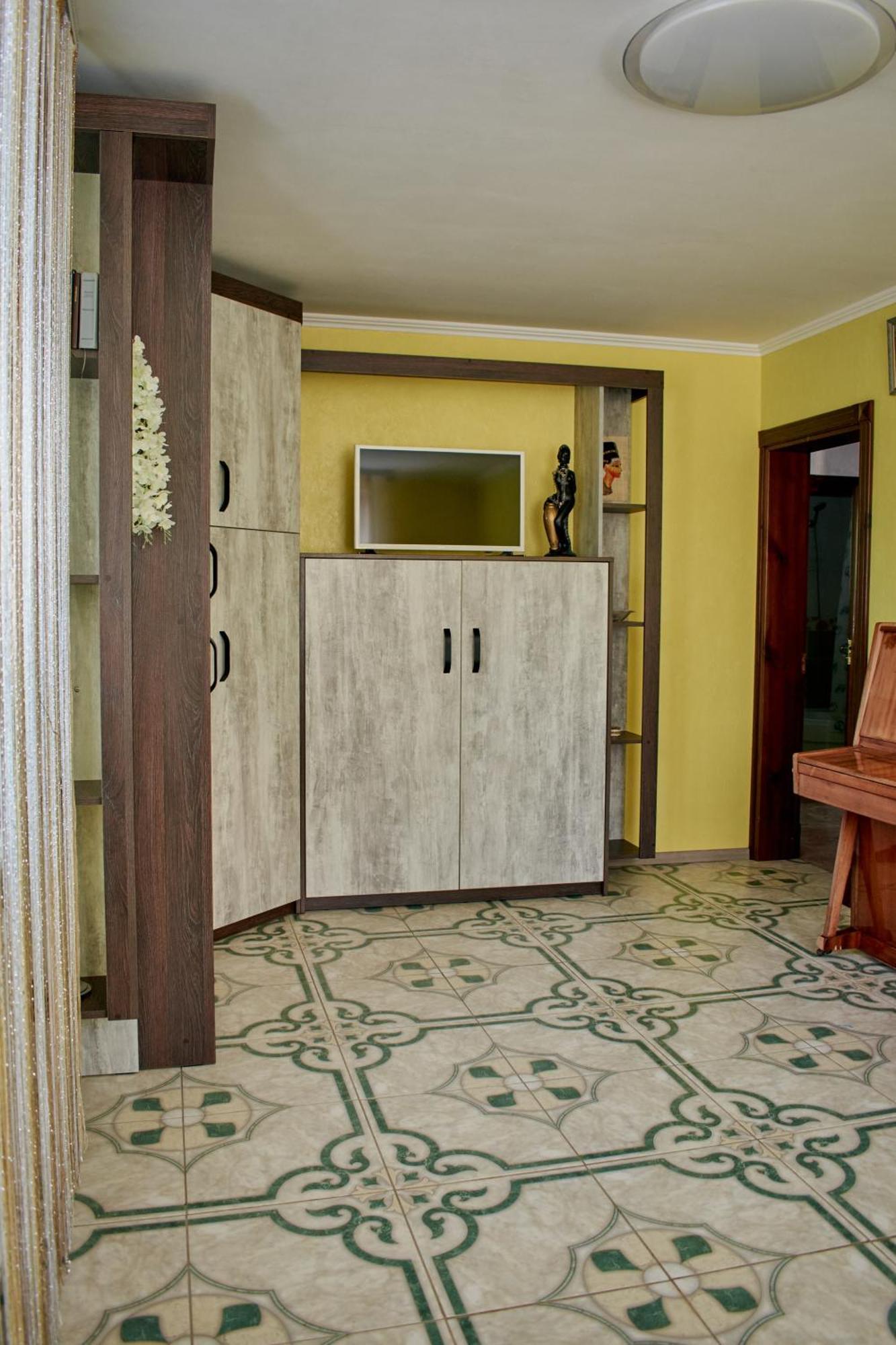 Vacation Home Lubov 카미야네치포딜시키 외부 사진